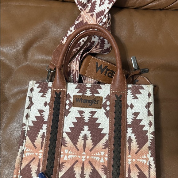 Aztec Wranger Purse - Picture 2 of 3